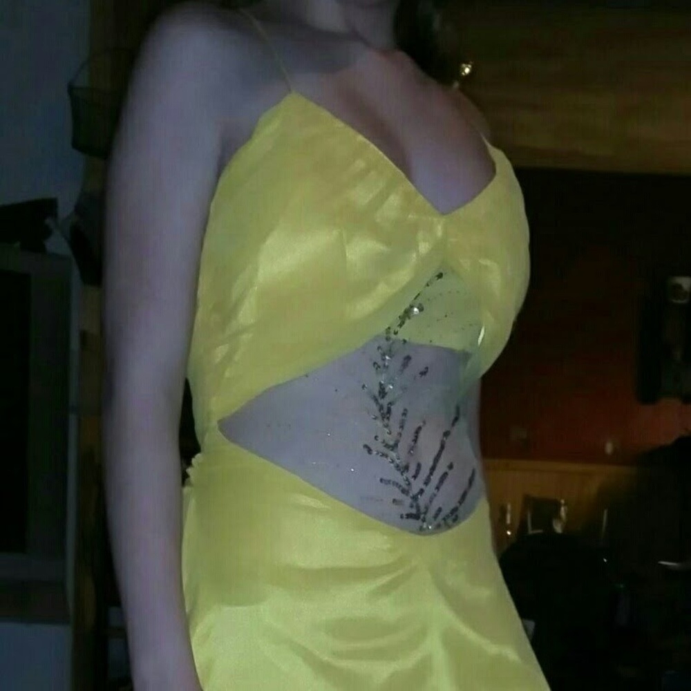 PROM DRESS